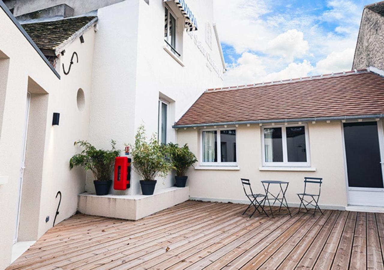 Hotel Saintchristophe Houdan Extérieur photo
