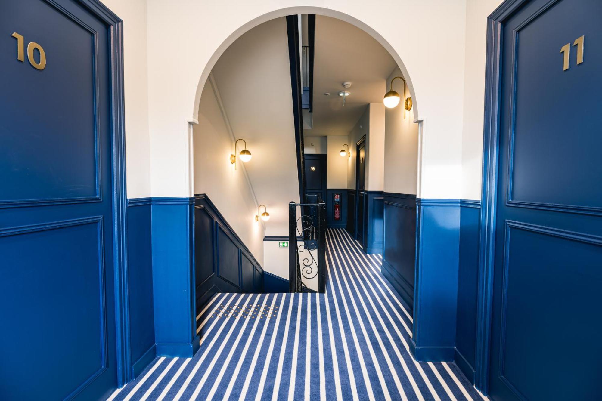 Hotel Saintchristophe Houdan Extérieur photo